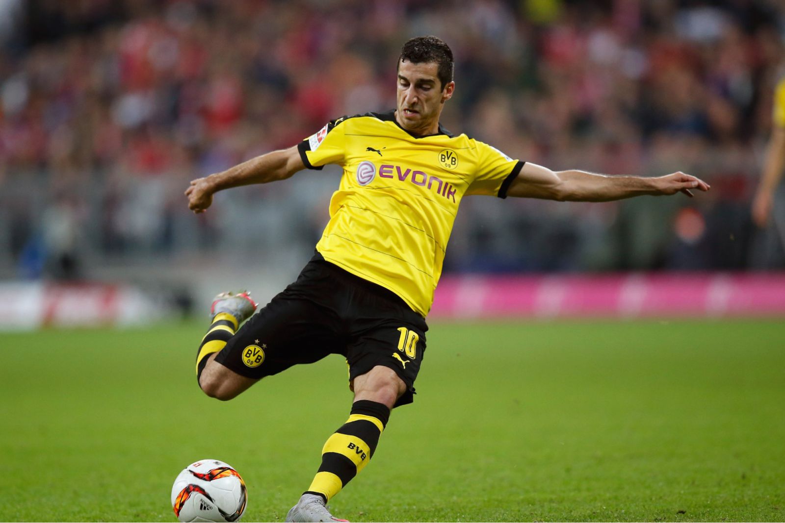 Top 7 tiền vệ Dortmund xuất sắc nhất - Bất ngờ khi Gotze xếp sau ba người